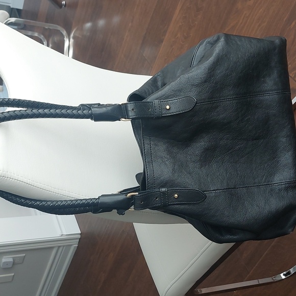 COLE HAAN, Chic Black Leather Shoulder Bag - Picture 9 of 13